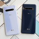 El modelo en cobre y azul marino me parece realmente bonito.
Foto: Samsung (Gizmodo)